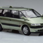 Renault Espace 3 Zelený Otto 1:18 - image 4 of 6