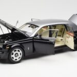 Rolls-Royce Phantom VII EWB Černý a Stříbrný Kyosho 1:18 08841BKS - image 2 of 8