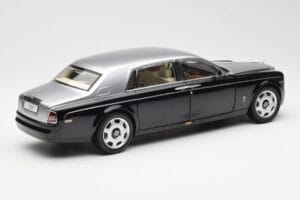 Rolls-Royce Phantom VII EWB Černý a Stříbrný Kyosho 1:18 08841BKS Kov – obrázek 3 z 8