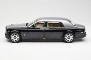Rolls-Royce Phantom VII EWB Černý a Stříbrný Kyosho 1:18 08841BKS Kov – obrázek 4 z 8