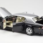 Rolls-Royce Phantom VII EWB Černý a Stříbrný Kyosho 1:18 08841BKS - image 5 of 8