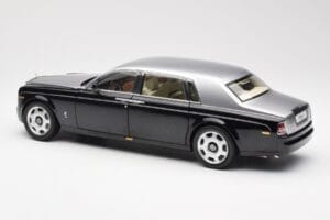 Rolls-Royce Phantom VII EWB Černý a Stříbrný Kyosho 1:18 08841BKS Kov – obrázek 7 z 8
