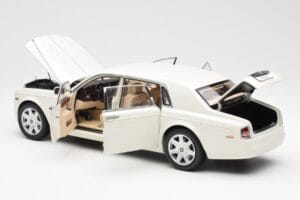 Rolls-Royce Phantom VII EWB English Bílý Kyosho 1:18 08841EW2 Kov – obrázek 5 z 8