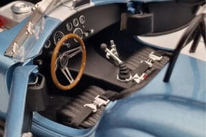 Shelby Cobra 427 S/C Světle Modrý Kyosho 1:18 08048SBL Kov – obrázek 7 z 9