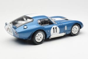Shelby Daytona Cobra Coupe #11 S. Thompson 24 Hours of Le Mans 1965 CMR 1:18 CMR114 Kov – obrázek 3 z 8