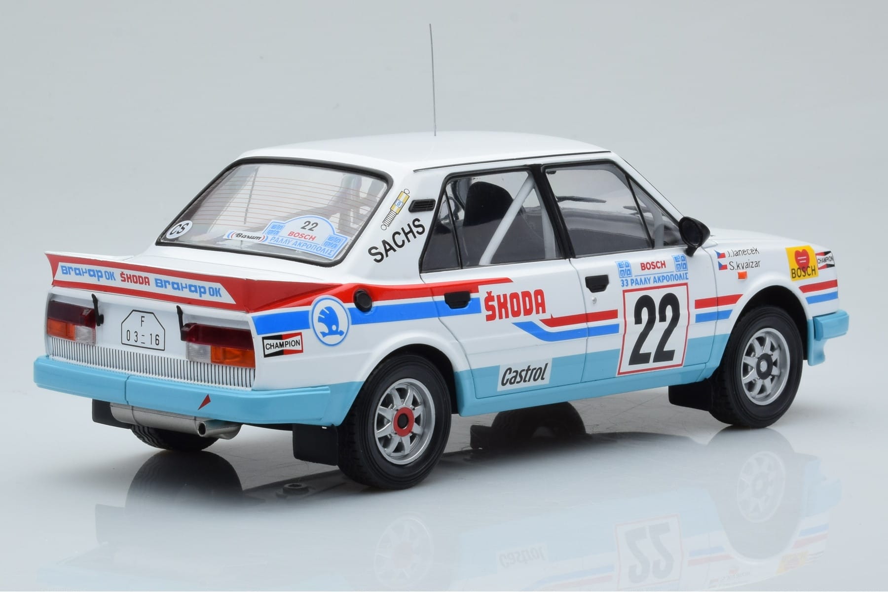 Skoda 130 LR #22 S. Kvaizar / J. Janecek Rally Acropolis 1986 IXO 1:18 18RMC157B Kov – obrázek 2 z 6
