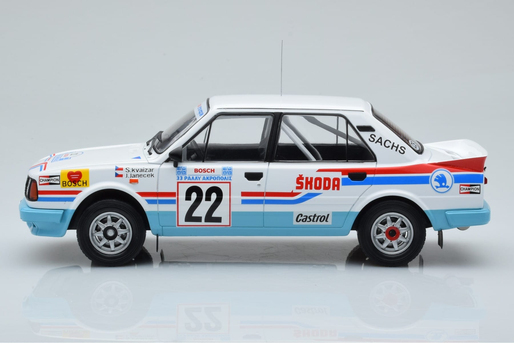 Skoda 130 LR #22 S. Kvaizar / J. Janecek Rally Acropolis 1986 IXO 1:18 18RMC157B Kov – obrázek 3 z 6