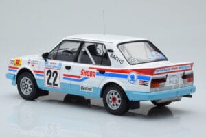 Skoda 130 LR #22 S. Kvaizar / J. Janecek Rally Acropolis 1986 IXO 1:18 18RMC157B Kov – obrázek 5 z 6