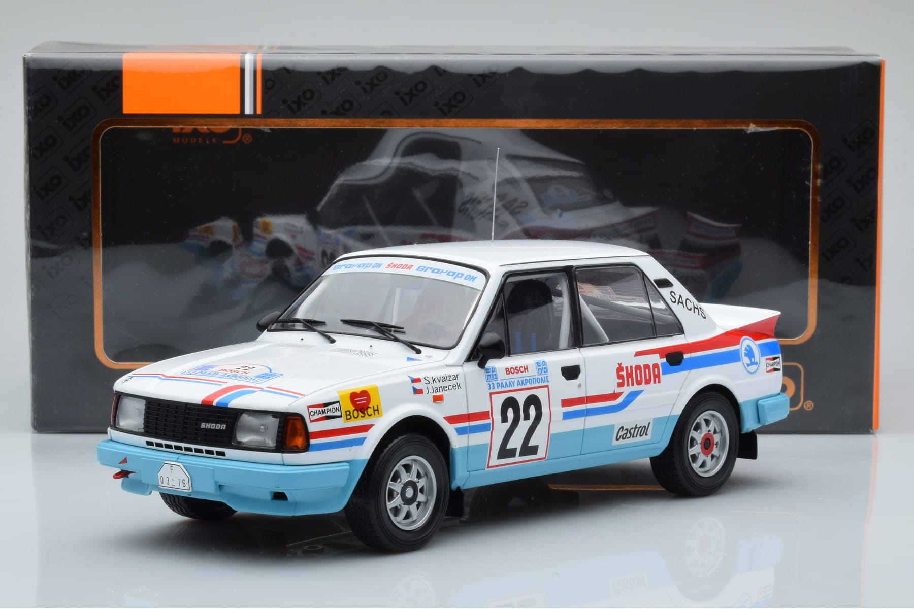 Skoda 130 LR #22 S. Kvaizar / J. Janecek Rally Acropolis 1986 IXO 1:18 18RMC157B Kov – obrázek 6 z 6