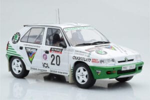 Skoda Felicia #20 S. Blomqvist / B. Cederberg Rally RAC Lombard 1995 IXO 1:18 18RMC147 Kov – obrázek 4 z 6