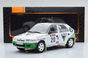 Skoda Felicia #20 S. Blomqvist / B. Cederberg Rally RAC Lombard 1995 IXO 1:18 18RMC147 Kov – obrázek 6 z 6