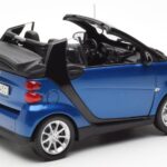 Smart Fortwo 451 Cabrio Modrý & Černý Minichamps 1:18 150036330 - image 3 of 8