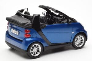 Smart Fortwo 451 Cabrio Modrý & Černý Minichamps 1:18 150036330 Kov – obrázek 3 z 8