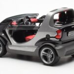 Smart Fortwo Crossblade Kabriolet Stříbrná Černá Kyosho 1:18 - image 5 of 6