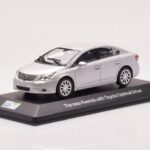 Toyota Avensis T270 Stříbrný Minichamps 1:43 - image 2 of 4