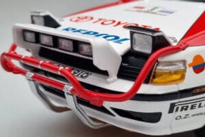 Toyota Celica GT-Four ST165 #3 B. Waldegard / F. Gallagher Winner Safari Rally 1990 Kyosho 1:18 08961A Kov – obrázek 10 z 12