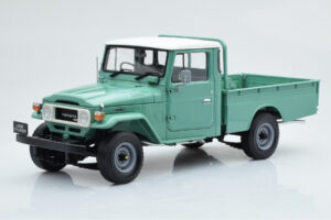 Toyota Land Cruiser 40 4x4 Pickup Zelený Kyosho 1:18