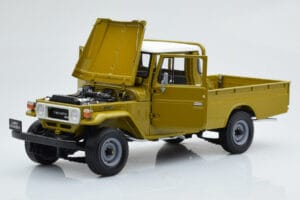 Toyota Land Cruiser 40 4x4 Pickup Olivový Kyosho 1:18 08958K Kov – obrázek 2 z 8