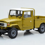 Toyota Land Cruiser 40 4x4 Pickup Olivový Kyosho 1:18