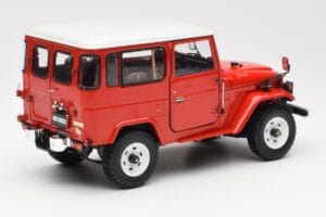Toyota Land Cruiser FJ40 Van Červený Kyosho 1:18 08971R Kov – obrázek 3 z 8