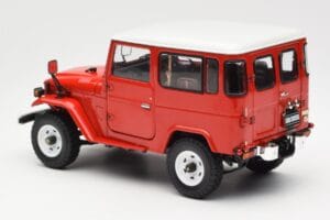 Toyota Land Cruiser FJ40 Van Červený Kyosho 1:18 08971R Kov – obrázek 7 z 8