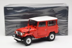 Toyota Land Cruiser FJ40 Van Červený Kyosho 1:18 08971R Kov – obrázek 8 z 8