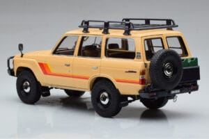 Toyota Land Cruiser 60 Béžový S Volitelnými Díly Kyosho 1:18 08956XBE Kov – obrázek 6 z 12
