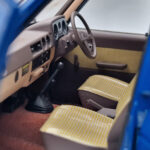 Toyota Land Cruiser 60 Modrý S Volitelnými Díly Kyosho 1:18 - image 10 of 11