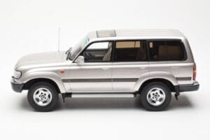 Toyota Land Cruiser HDJ80 Béžový Metalíza Otto 1:18 OT438 Pryskyřice – obrázek 3 z 6