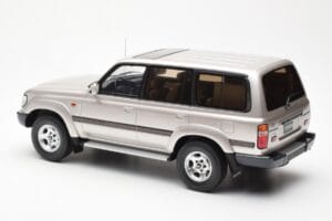 Toyota Land Cruiser HDJ80 Béžový Metalíza Otto 1:18 OT438 Pryskyřice – obrázek 5 z 6