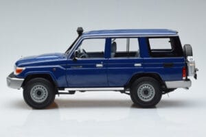 Toyota Land Cruiser J76 Modrý Almost Real 1:18 870101 Kov – obrázek 4 z 7