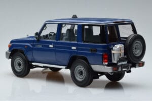 Toyota Land Cruiser J76 Modrý Almost Real 1:18 870101 Kov – obrázek 6 z 7