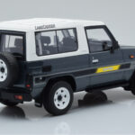 Toyota Land Cruiser LJ73 Šedý Otto 1:18 - image 2 of 6