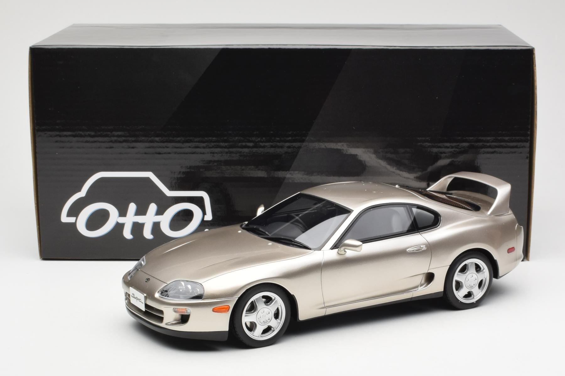 Toyota Supra A80 Stříbrný Otto 1:18 OTM715 Pryskyřice – obrázek 6 z 6