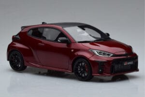 Toyota GR Yaris Červený Otto 1:18 OT1003 Pryskyřice – obrázek 4 z 6