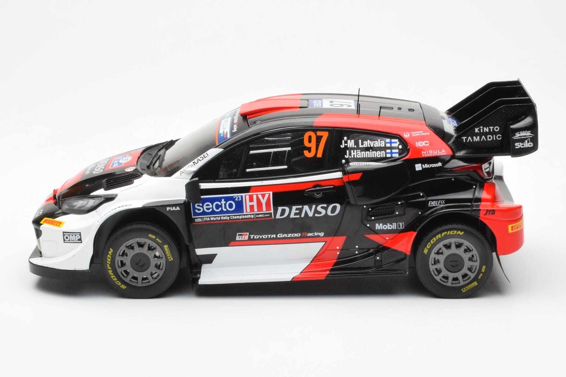 Toyota GR Yaris Rally1 #97 J-M. Latvala / J. Hanninen Rally Finland 2023 IXO 1:18 18RMC174B Kov – obrázek 3 z 6