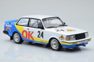 Volvo 240 Turbo Beckers #24 P.G. Andersson Nurburgring 1985 IXO 1:18 18RMC105A Kov – obrázek 4 z 6