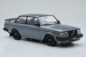Volvo 240 Turbo Šedý IXO 1:18 18CMC089 Kov – obrázek 4 z 6