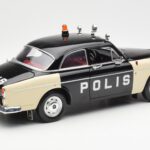 Volvo P121 Policie Revell 1:18 8904 - image 3 of 8