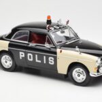 Volvo P121 Policie Revell 1:18 8904 - image 6 of 8