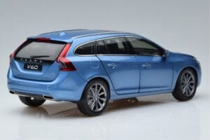 Volvo V60 D3 Power Modrý FAW 1:18 9430839 Kov – obrázek 3 z 7