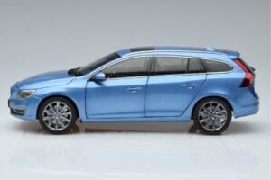 Volvo V60 D3 Power Modrý FAW 1:18 9430839 Kov – obrázek 4 z 7