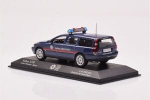 Volvo V70 Garde Frontiere Suisse Minichamps 1:43 430171899 Kov – obrázek 3 z 4