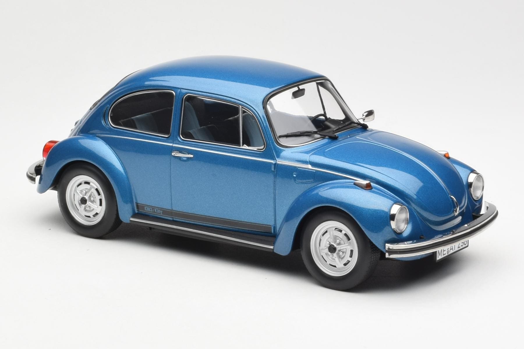 Volkswagen Beetle 1303 City Modrý Norev 1:18 188525 Kov – obrázek 4 z 6
