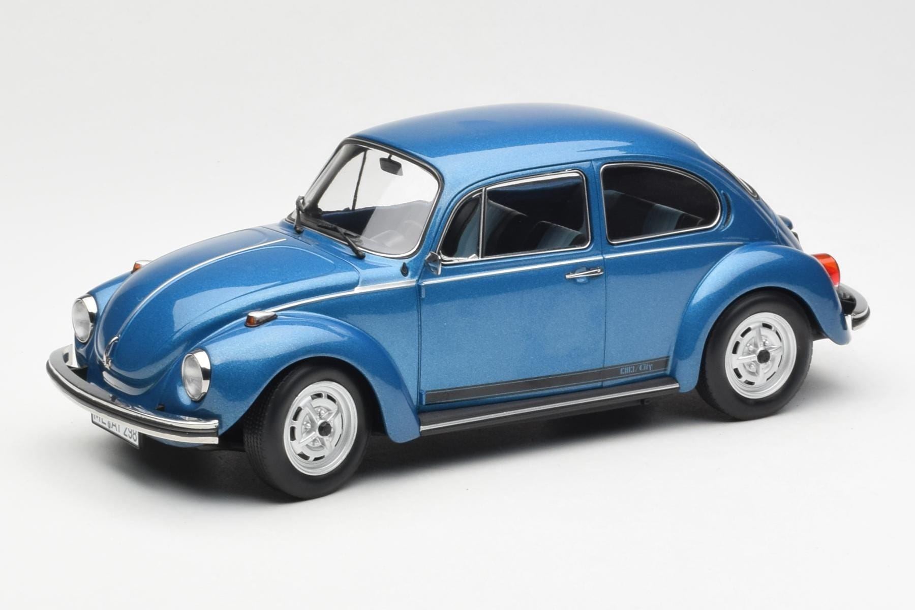 Volkswagen Beetle 1303 City Modrý Norev 1:18 188525 Kov