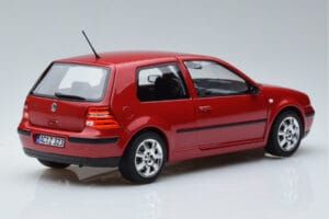 Volkswagen Golf Mk4 Červený Norev 1:18 188573 Kov – obrázek 3 z 7