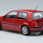 Volkswagen Golf Mk4 Červený Norev 1:18 - image 6 of 7