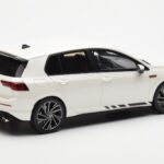 Volkswagen Golf GTI Mk8 Clubsport Bílý Otto 1:18 - image 2 of 6