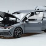Volkswagen Golf GTI Mk8 Norev 1:18 188590 Kov - image 2 of 7