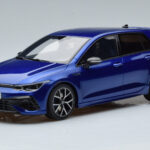 Volkswagen Golf Mk8 R Modrý Otto 1:18